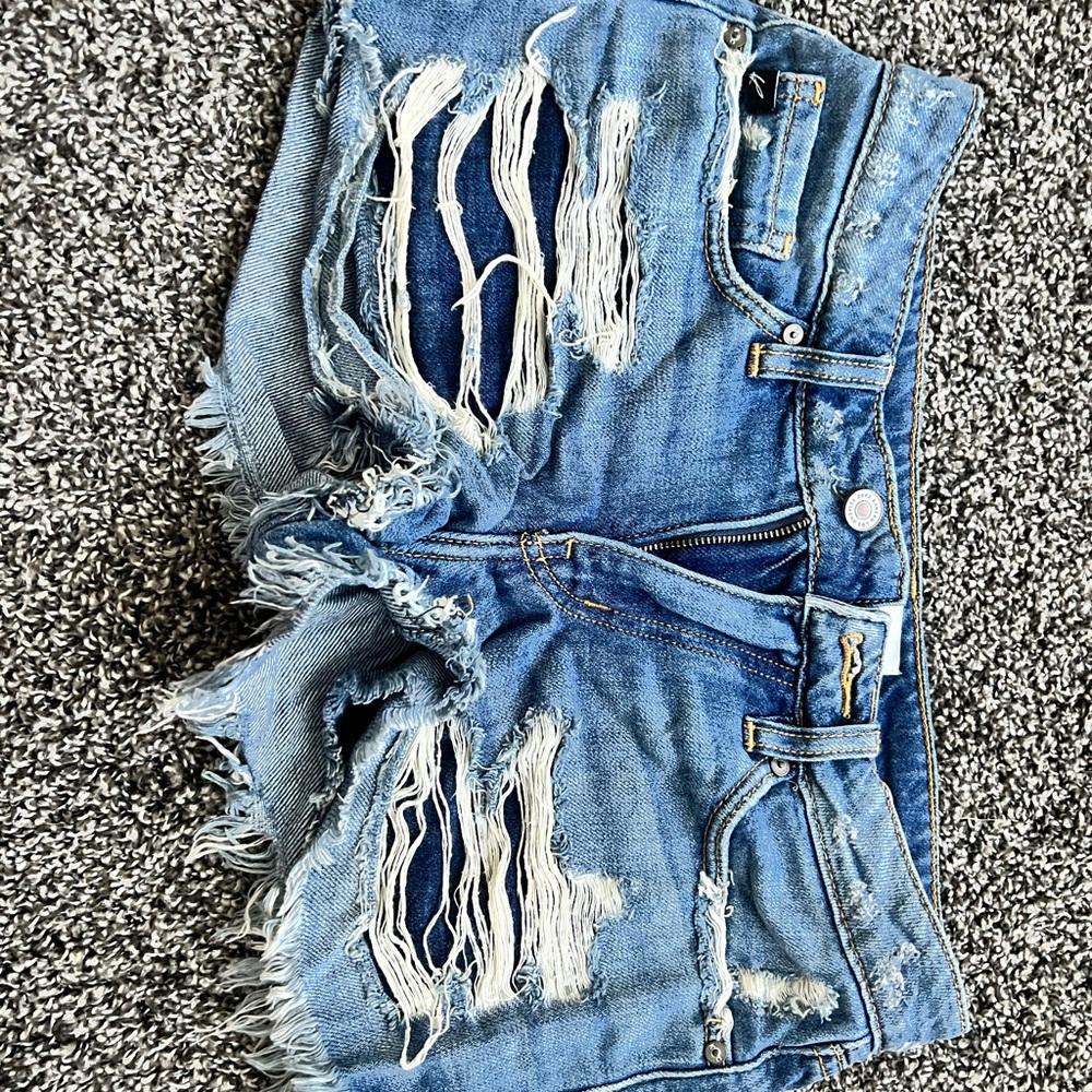 Distressed KanCan jean shorts